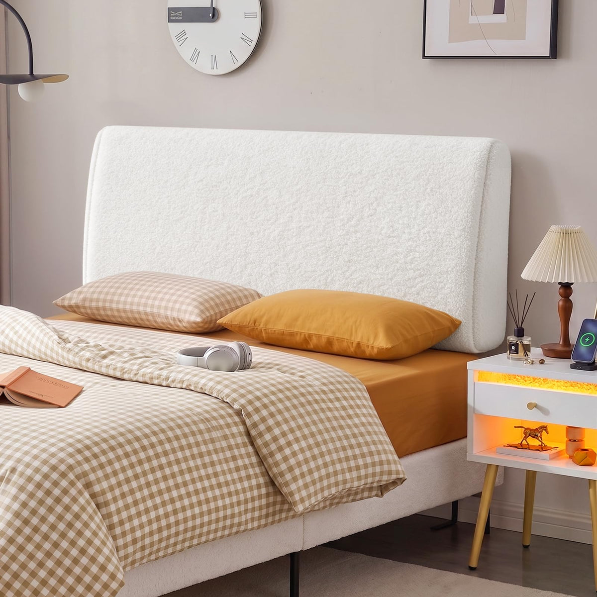 4.7" Upholstered Queen Size Headboard Teddy Velvet Beige O6768