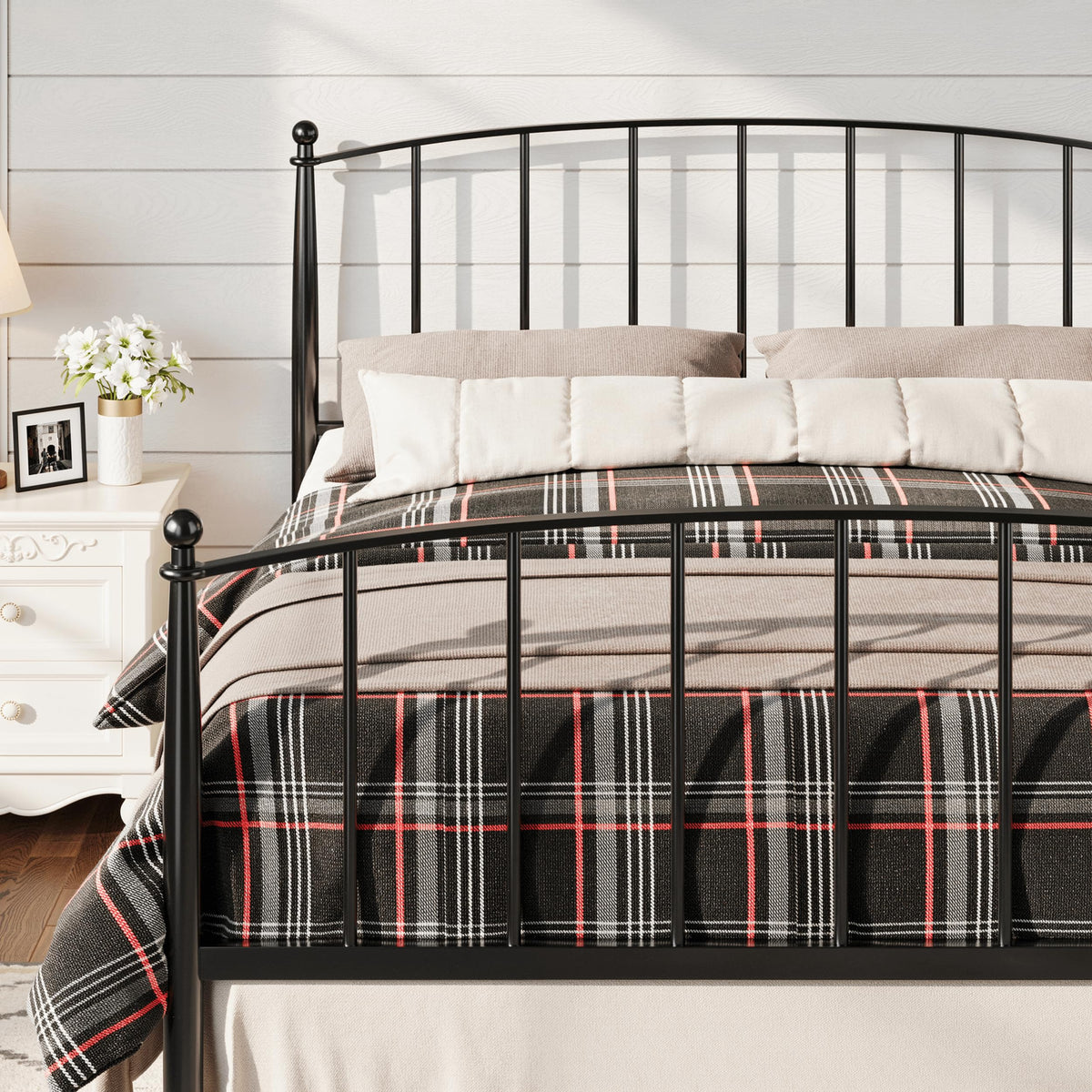 Metal Full Size Platform Bed Frame Z771408